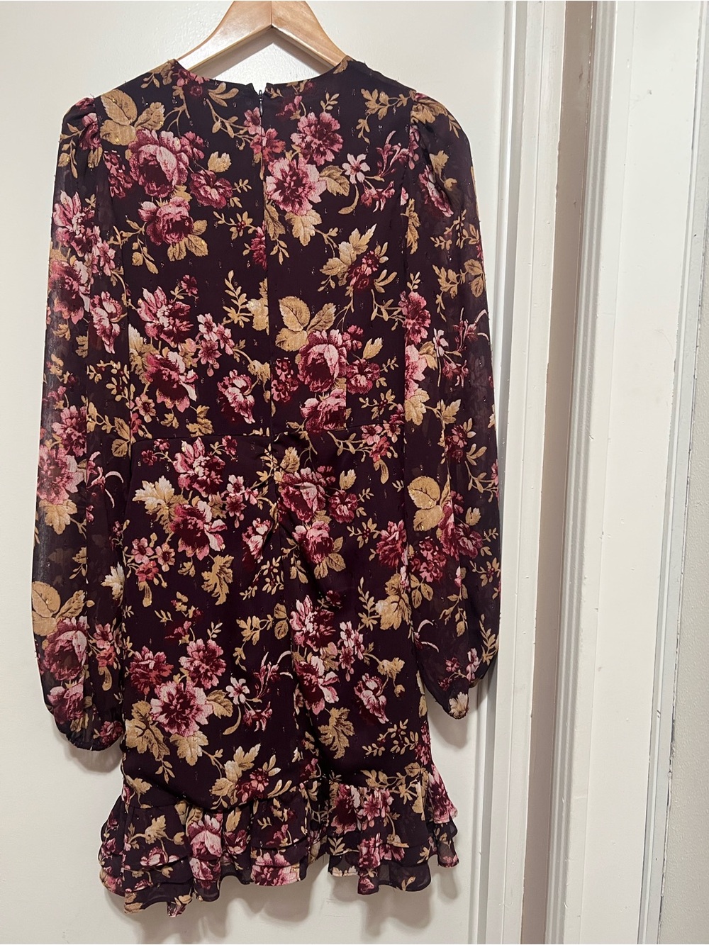 Express Dress Floral Print Ruffle Mini Dress Elastic Wrist Size Medium - Picture 5 of 6